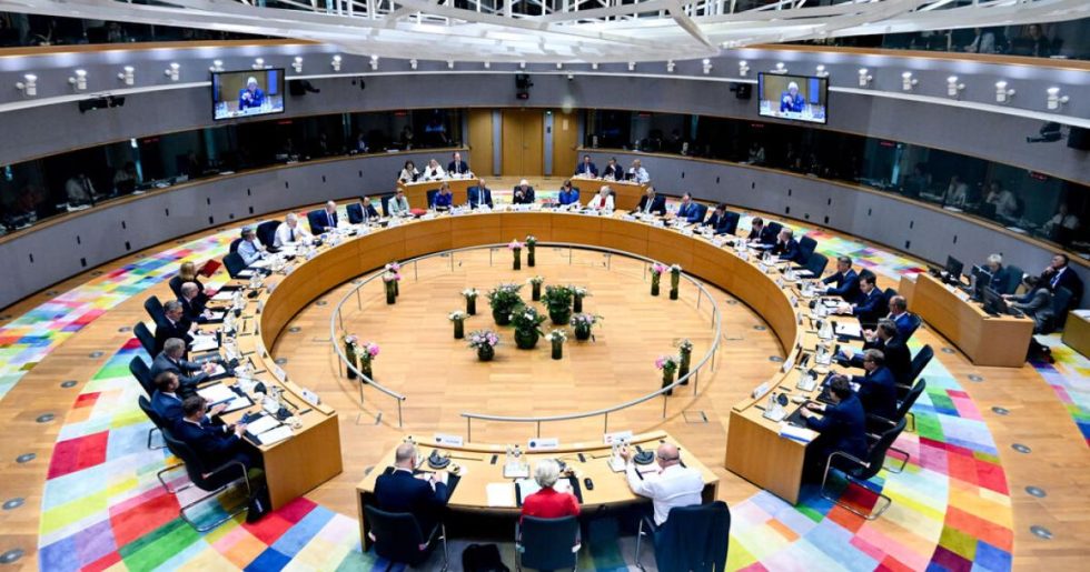 Μόνο υποσχέσεις για την ηλεκτρική ενέργεια από τη σύνοδο των «27»
